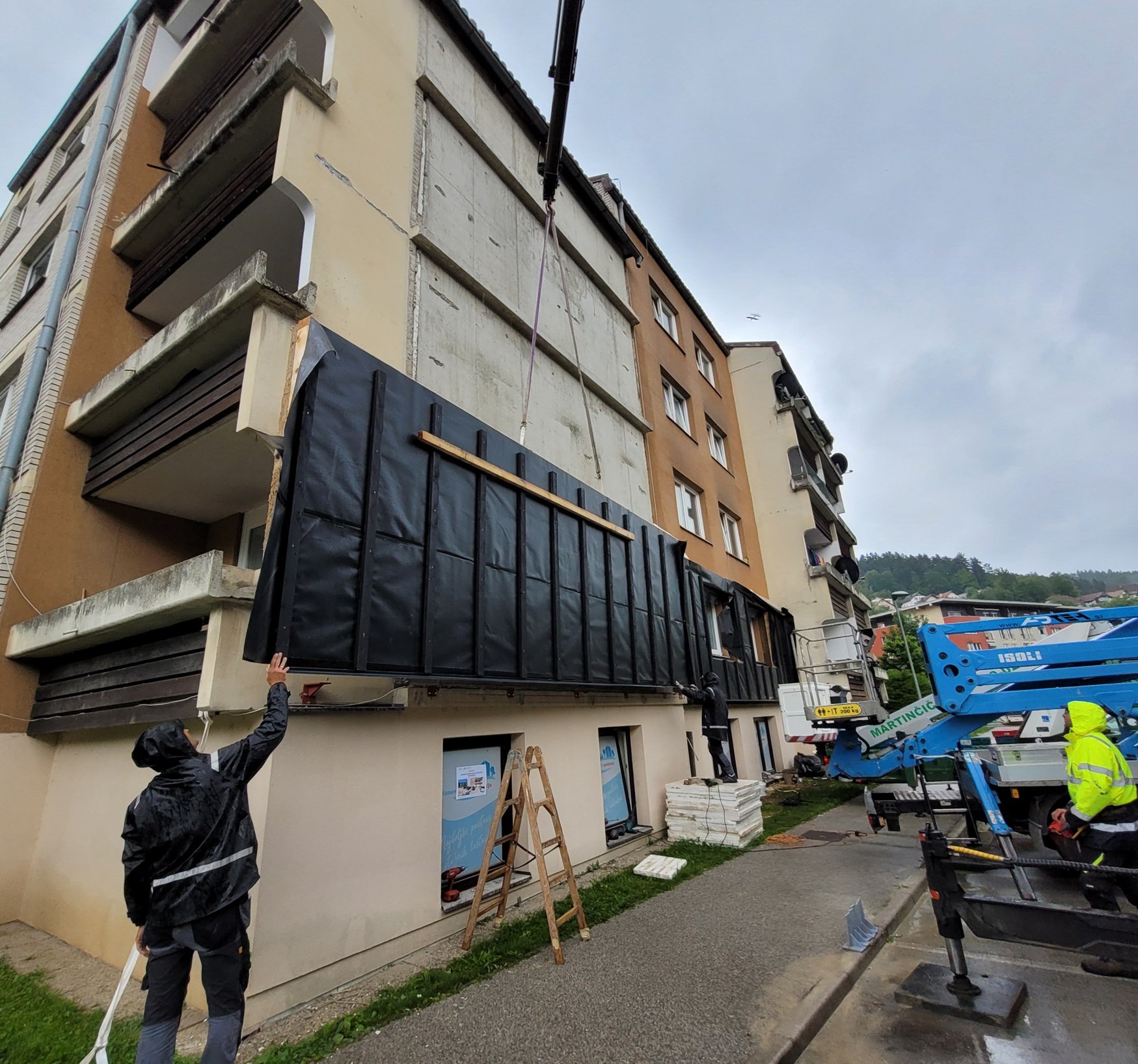 INTEGRATED TECH + ENVELOPEprefab3.jpg