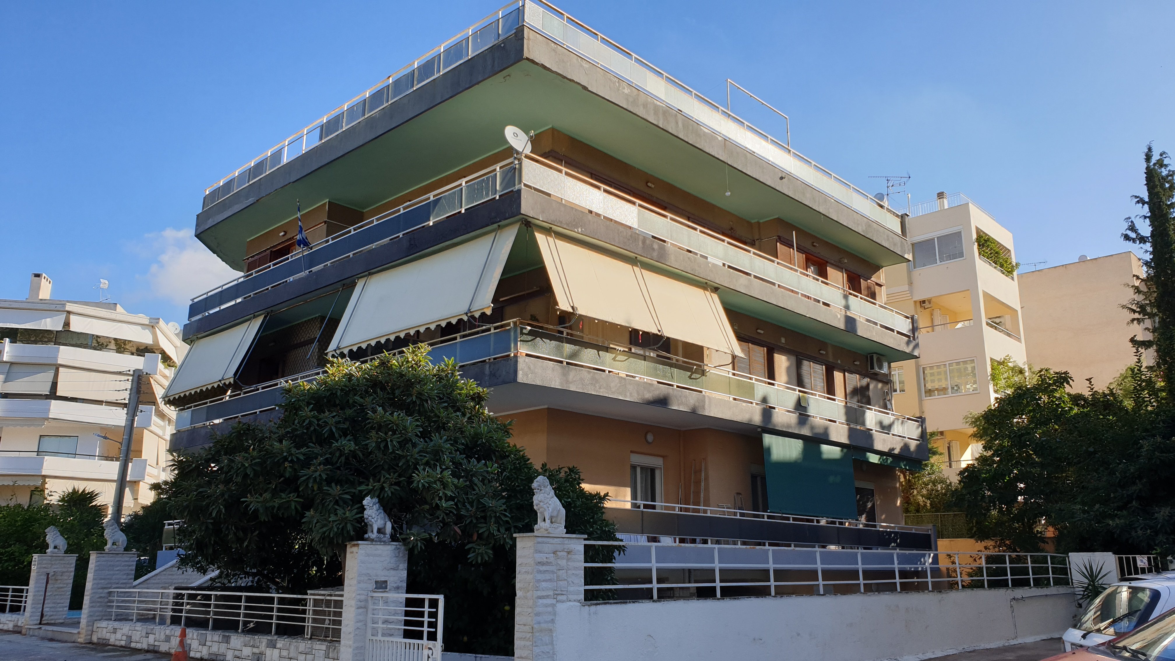 before renovation building athens