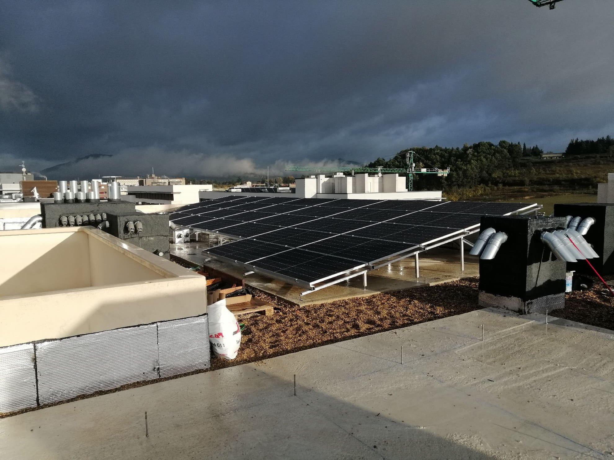 plus energy building roof photovoltaics